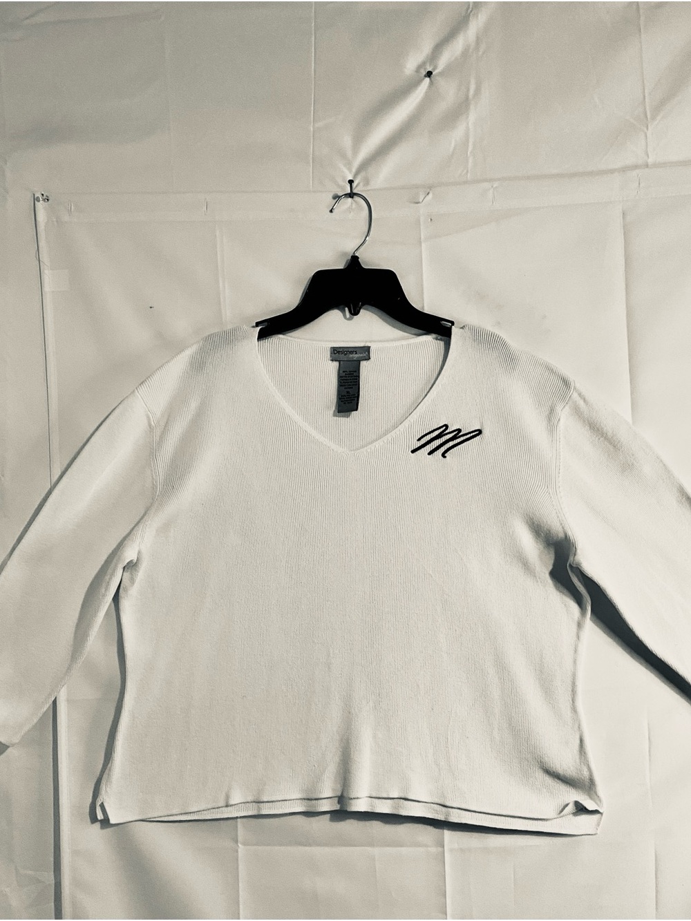 Designers Originals White V-Neck Sweater with Black Embroidered M